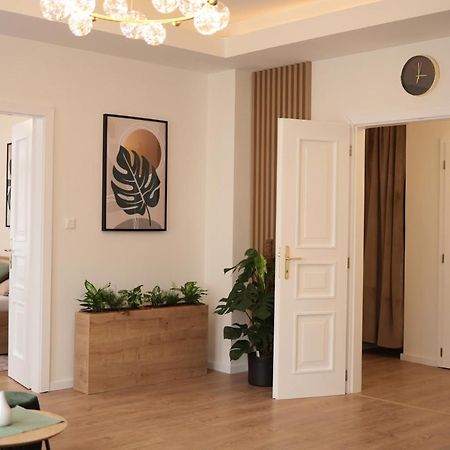 Beautiful And Stylish 2 Bedroom Apartment In The City Center And In The Pedestrian Zone Bratysława Zewnętrze zdjęcie
