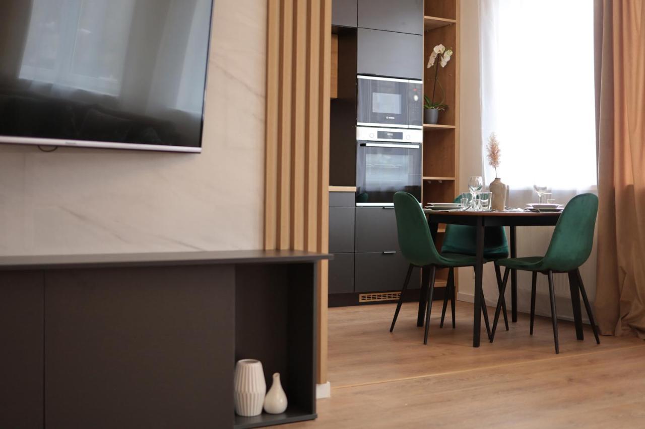 Beautiful And Stylish 2 Bedroom Apartment In The City Center And In The Pedestrian Zone Bratysława Zewnętrze zdjęcie