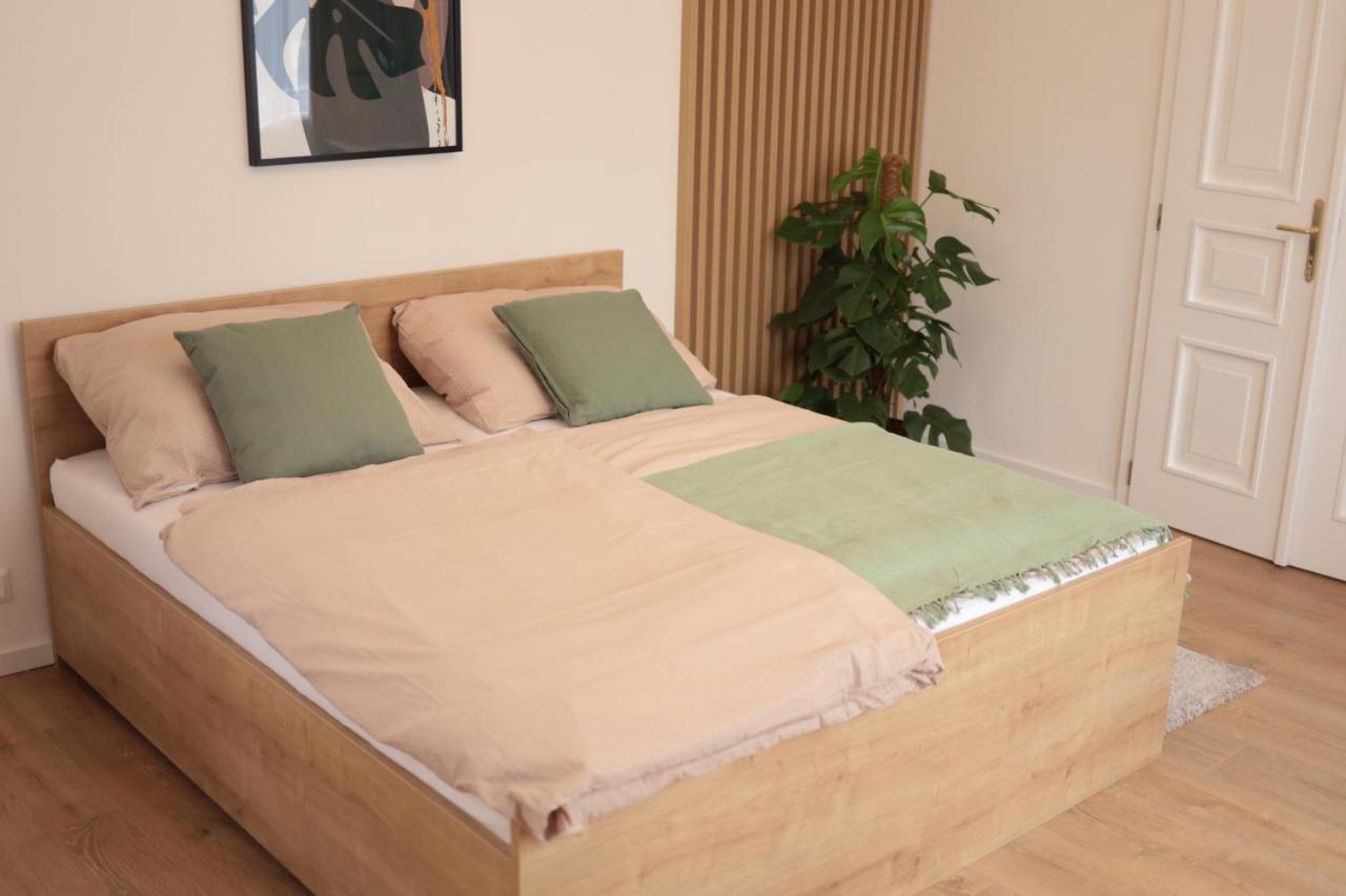 Beautiful And Stylish 2 Bedroom Apartment In The City Center And In The Pedestrian Zone Bratysława Zewnętrze zdjęcie